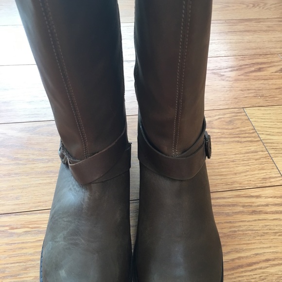 Olukai leather mustang boot 8.5 - Picture 3 of 8